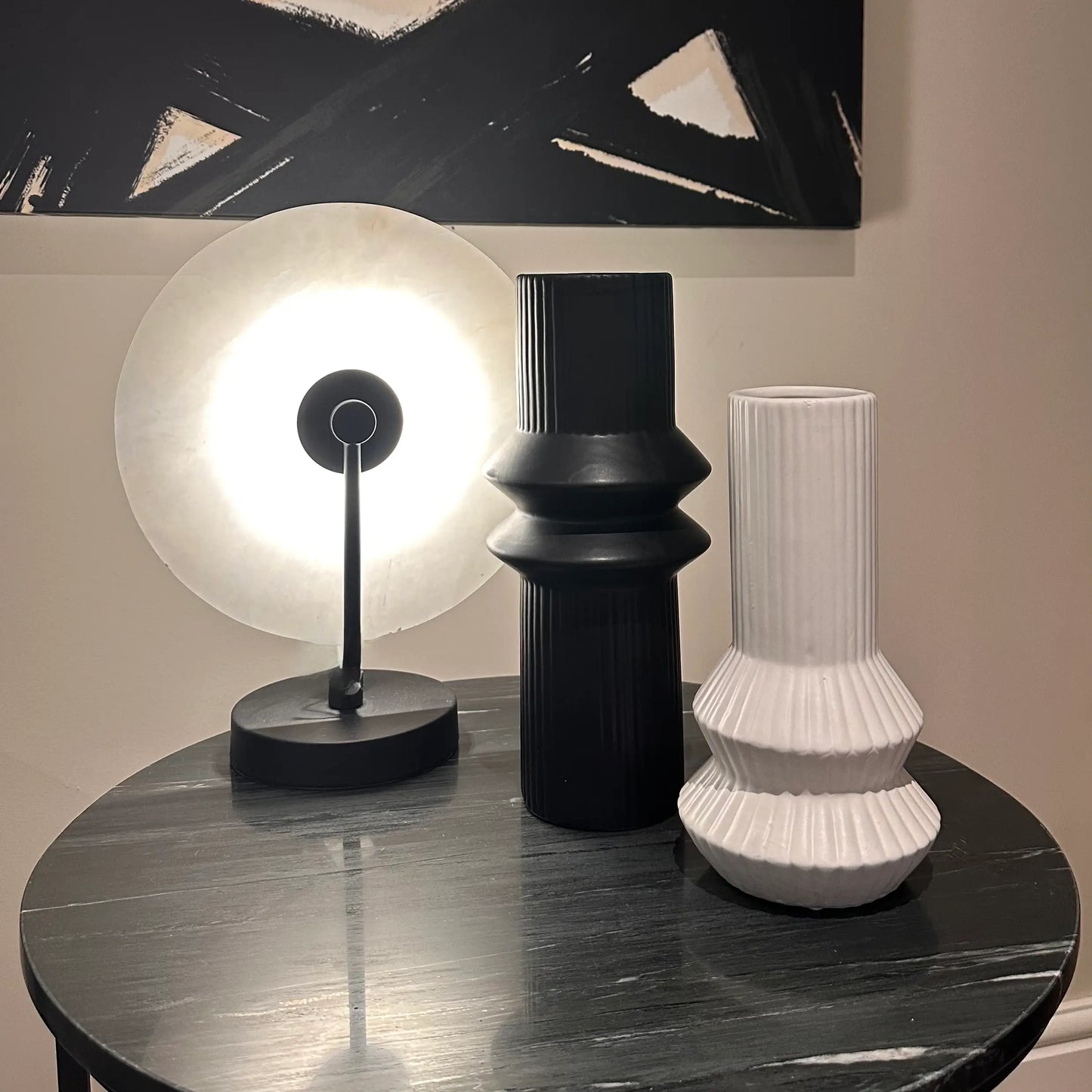 Harpa Vase Black