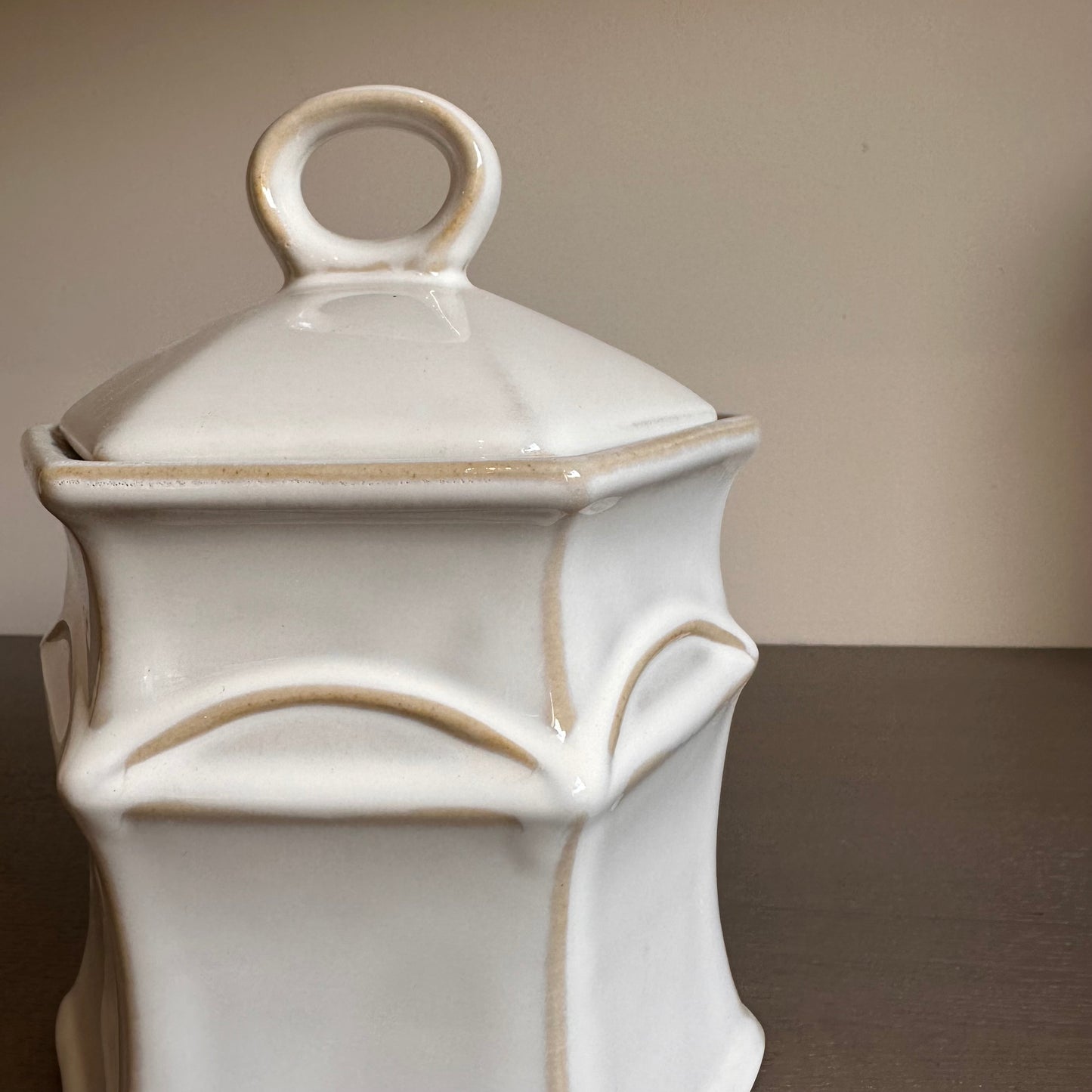 Neutral Hexagonal Jar