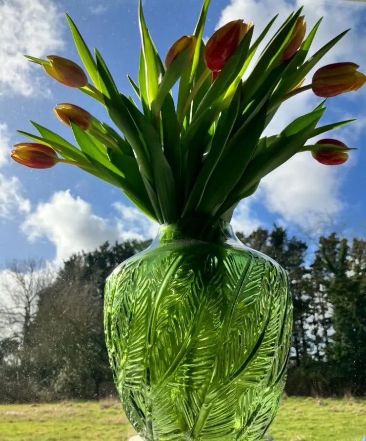 kew-green-glass-fern-botanical-vase-with-fresh-tulips-at-albury-house-interiors