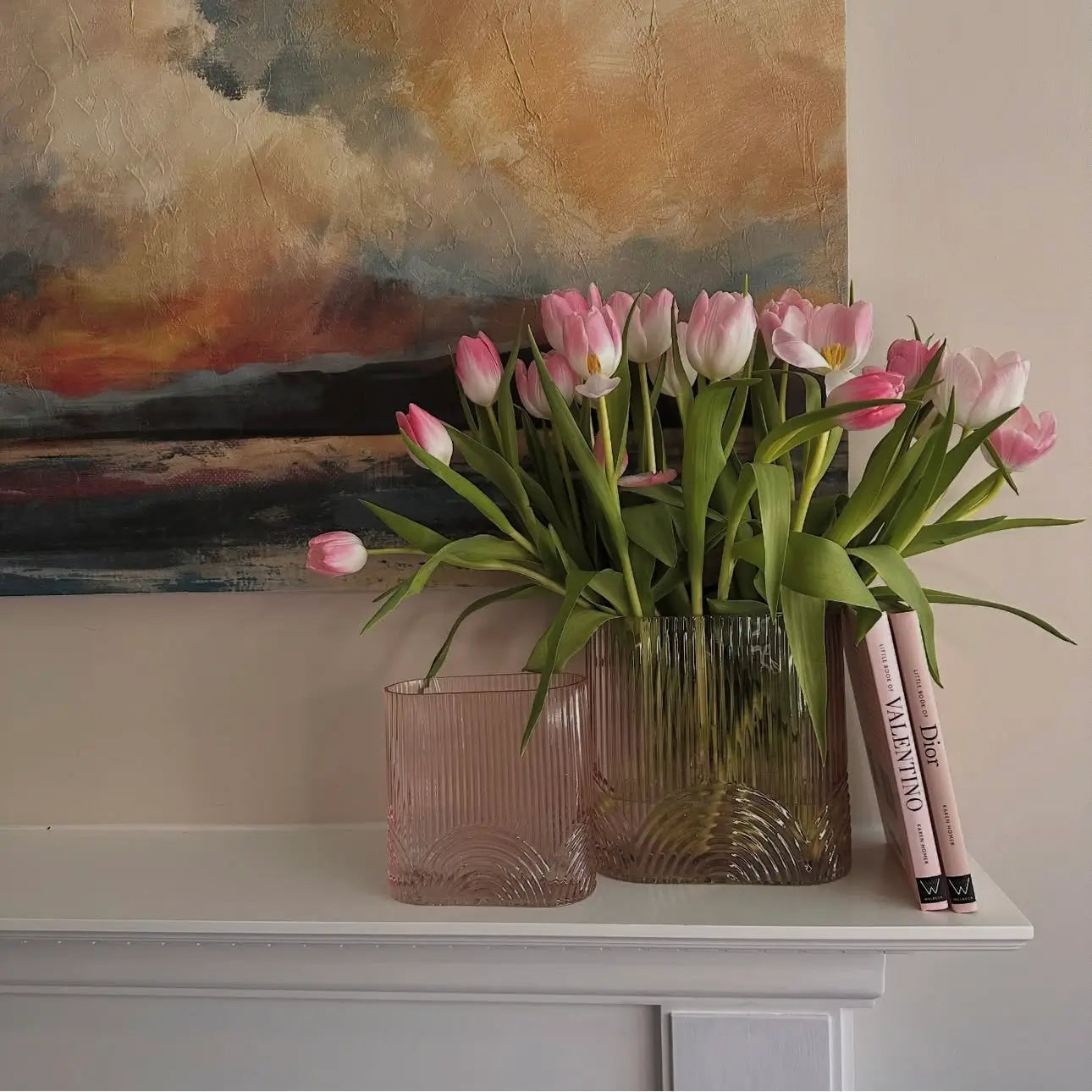 pink-glass-arches-ribbed-vases-in-sizes-small-and-large-with-pink-tulips-at-albury-house-interiors