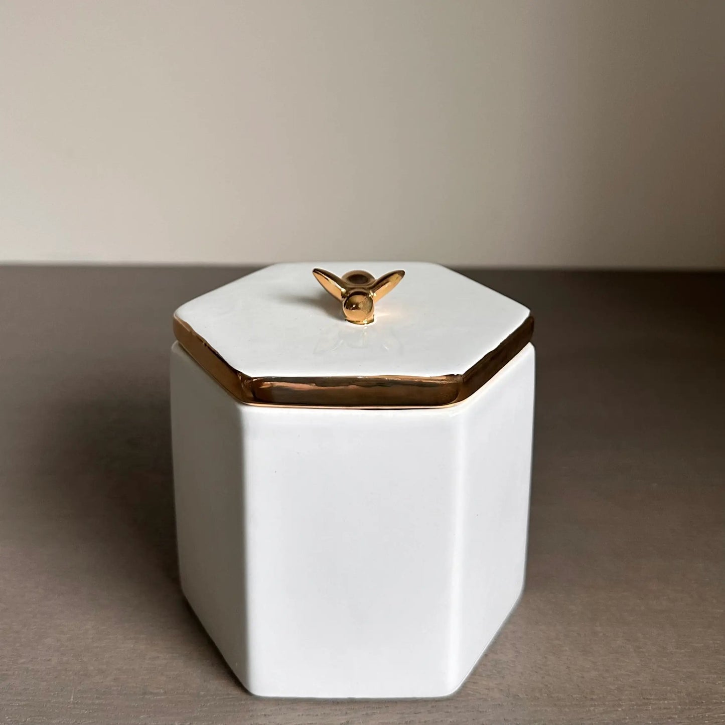 white-ceramic-bumble-bee-trinket-box-with-lid-and-gold-trim-at-albury-house-interiors-matching-tye-essex