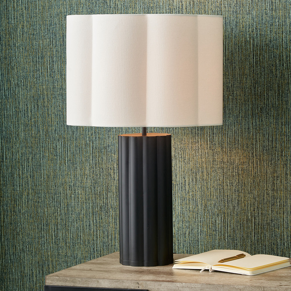 Scalloped Black Lamp With Scallop Shade