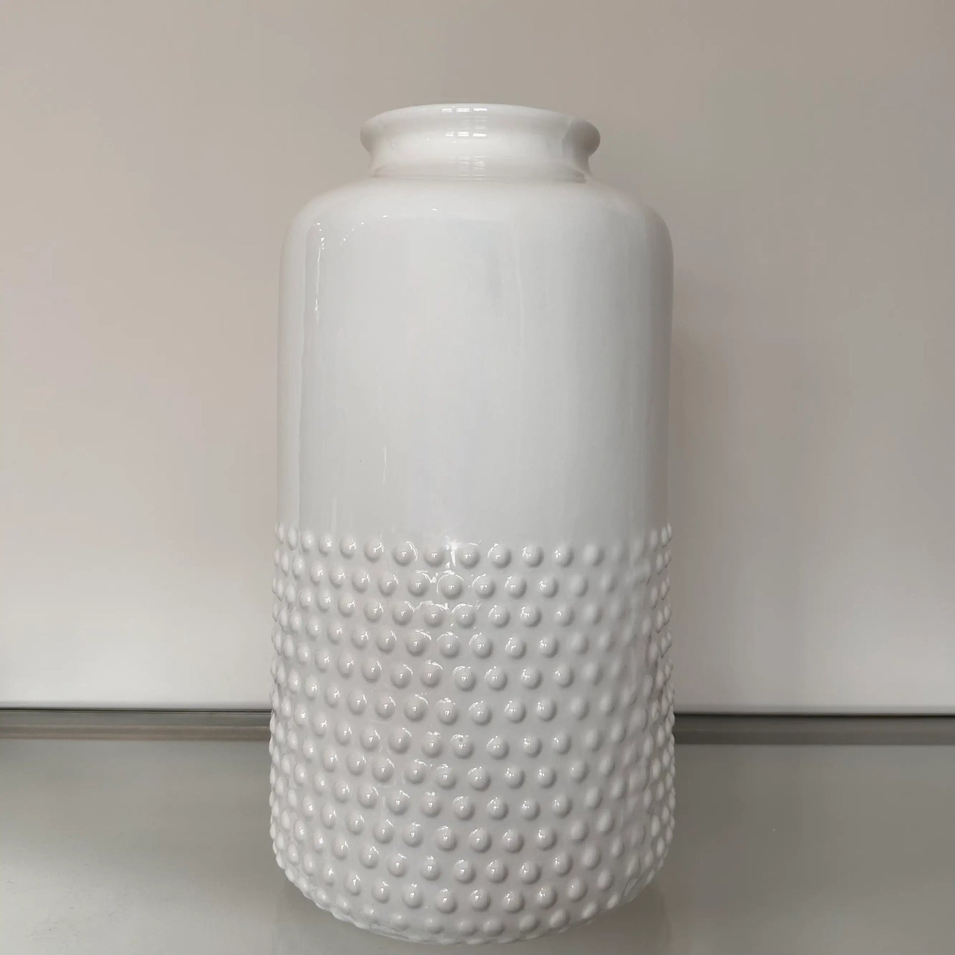 albury-house-interiors-white-ceramic-dimple-vase-front-angle