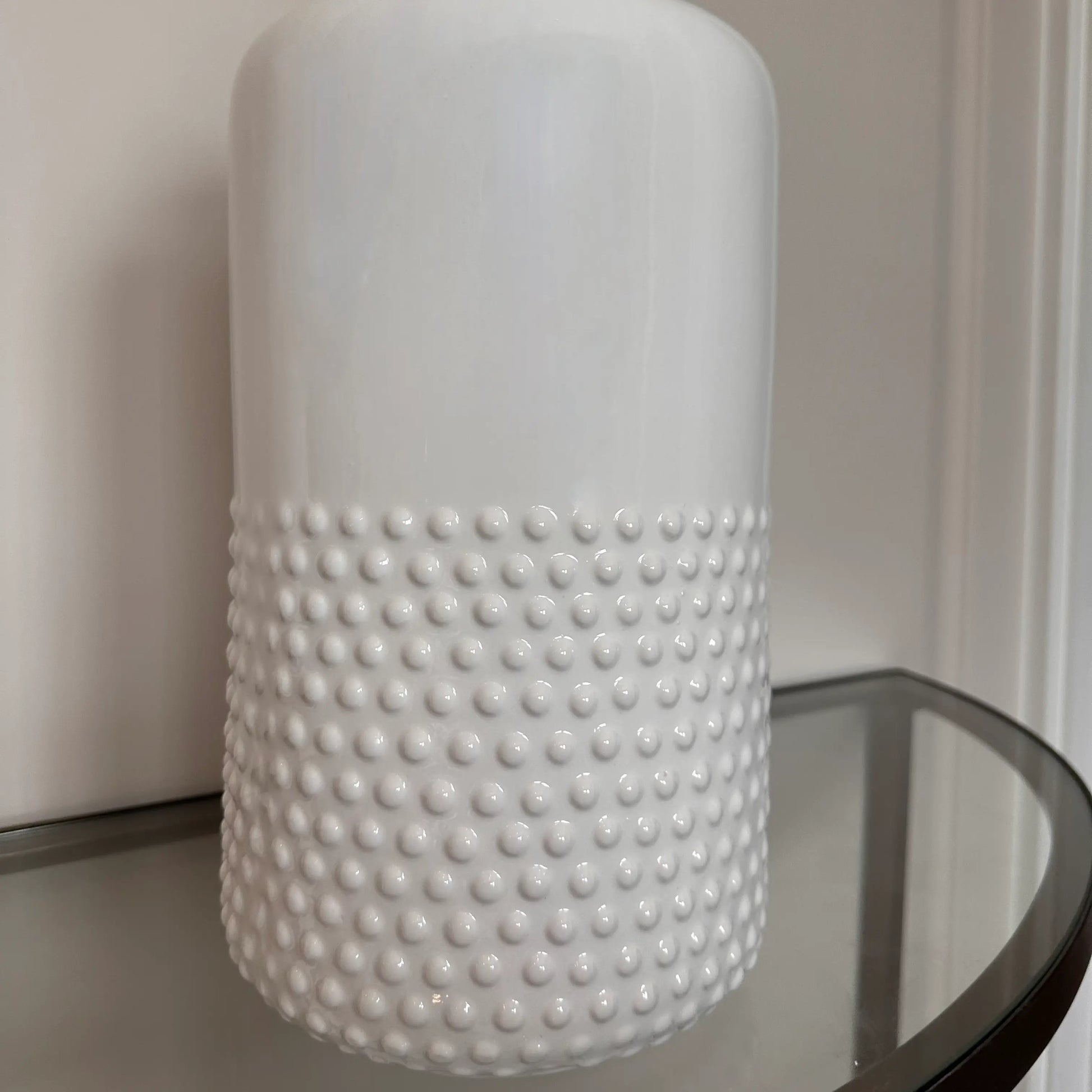 albury-house-interiors-white-ceramic-dimple-vase
