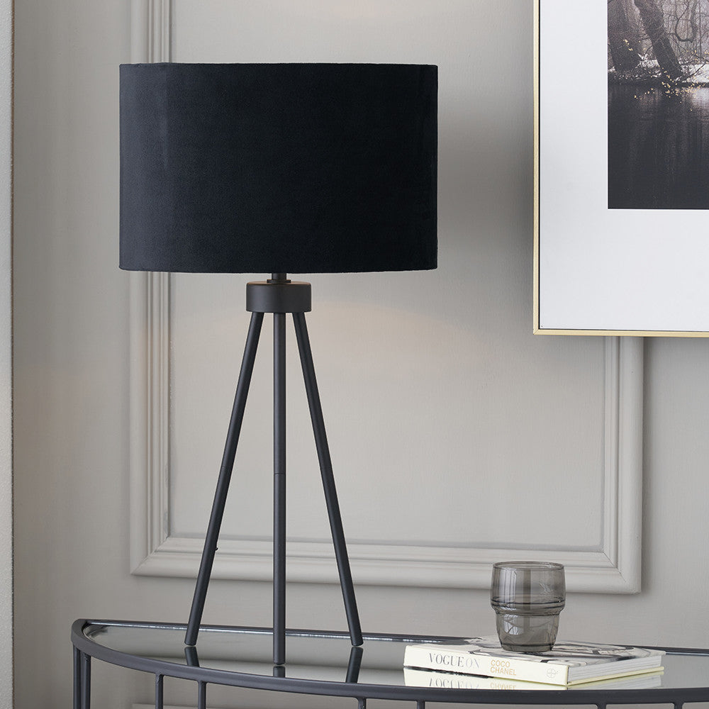 Black Tripod Lamp