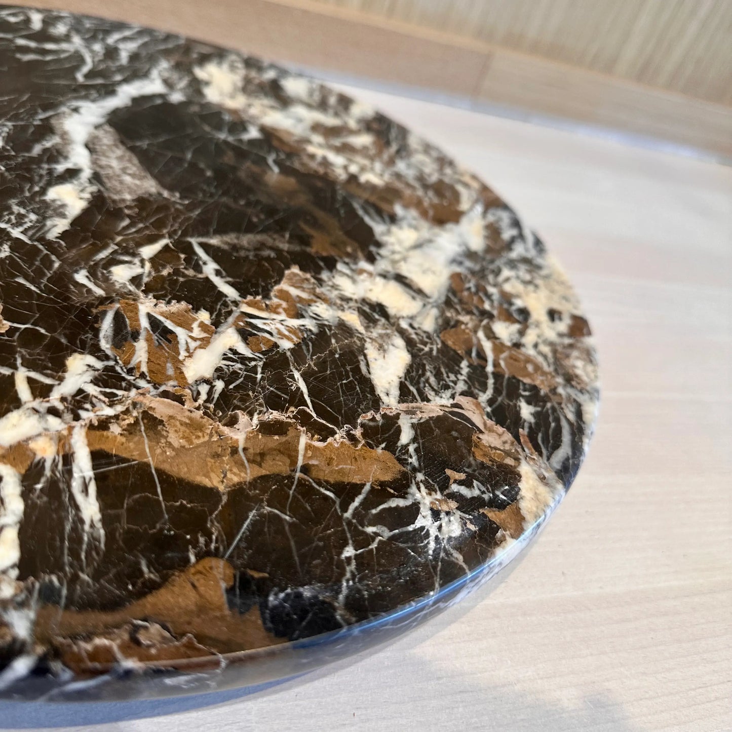 black-white-and-gold-veined-natural-marble-round-lazy-susan-at-albury-house-interiors