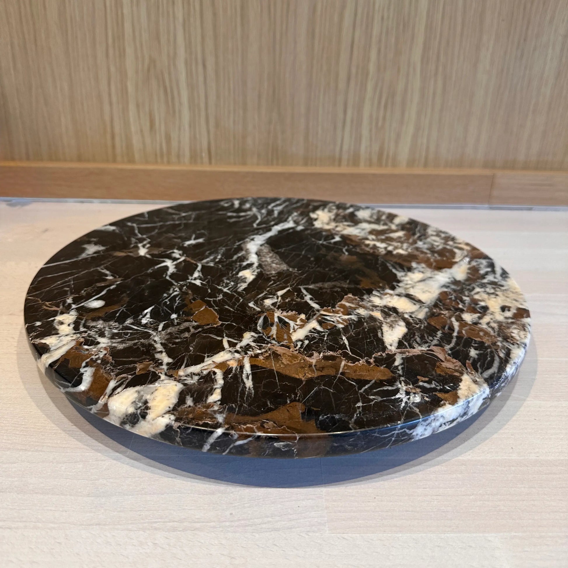 black-white-and-gold-veined-natural-marble-round-lazy-susan-at-albury-house-interiors