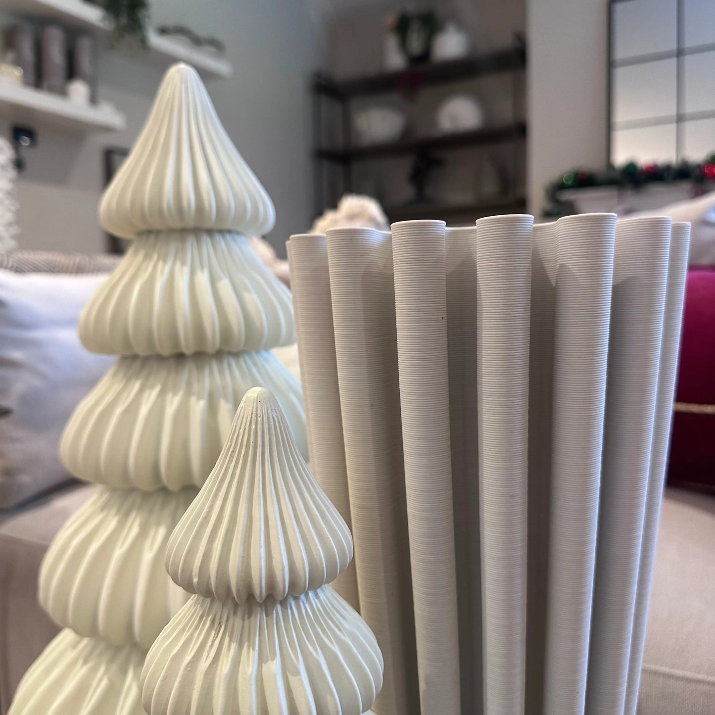 white-3d-printed-ribbed-textured-twirl-vase-with-swirl-detailing-at-albury-house-interiors