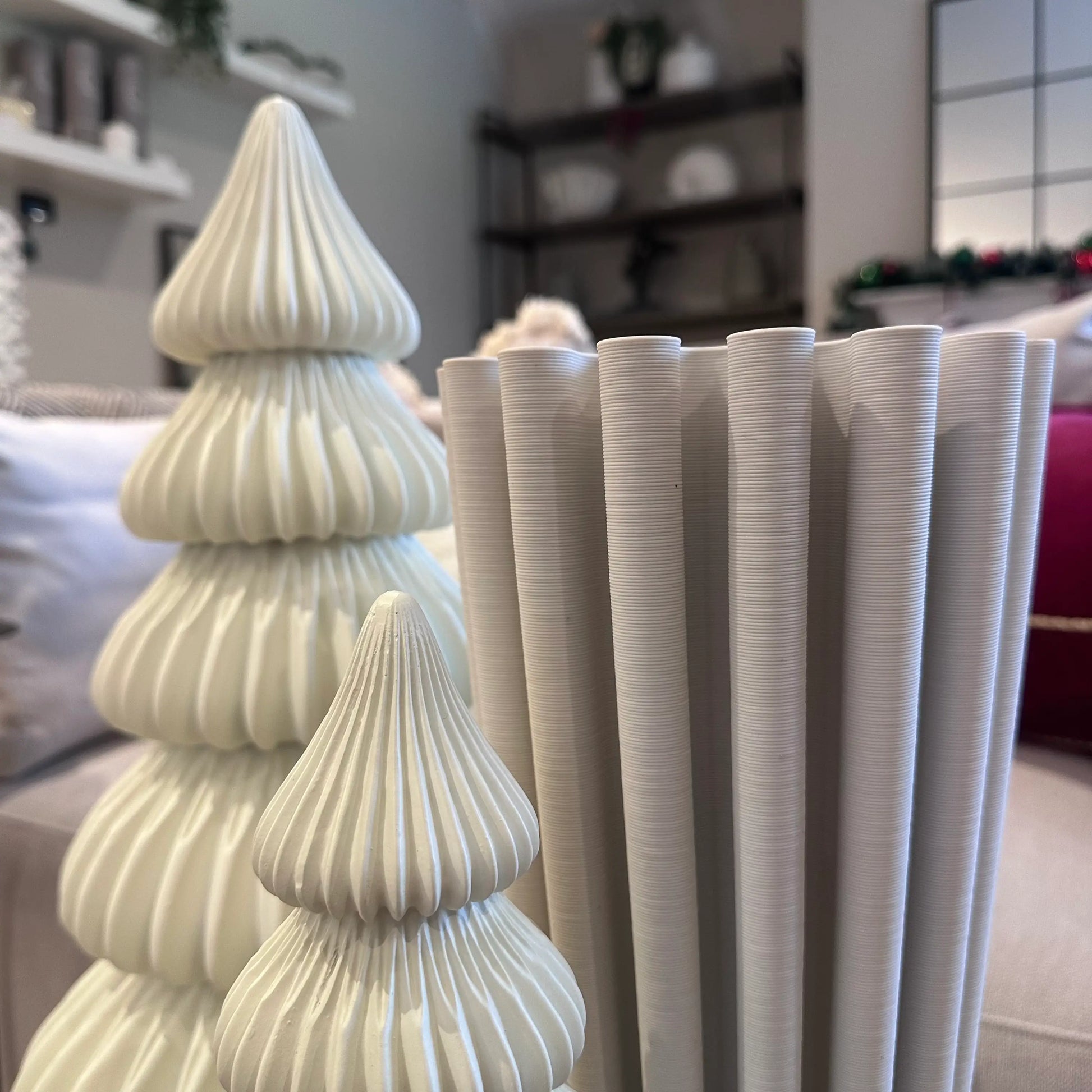 white-3d-printed-ribbed-textured-twirl-vase-with-swirl-detailing-at-albury-house-interiors