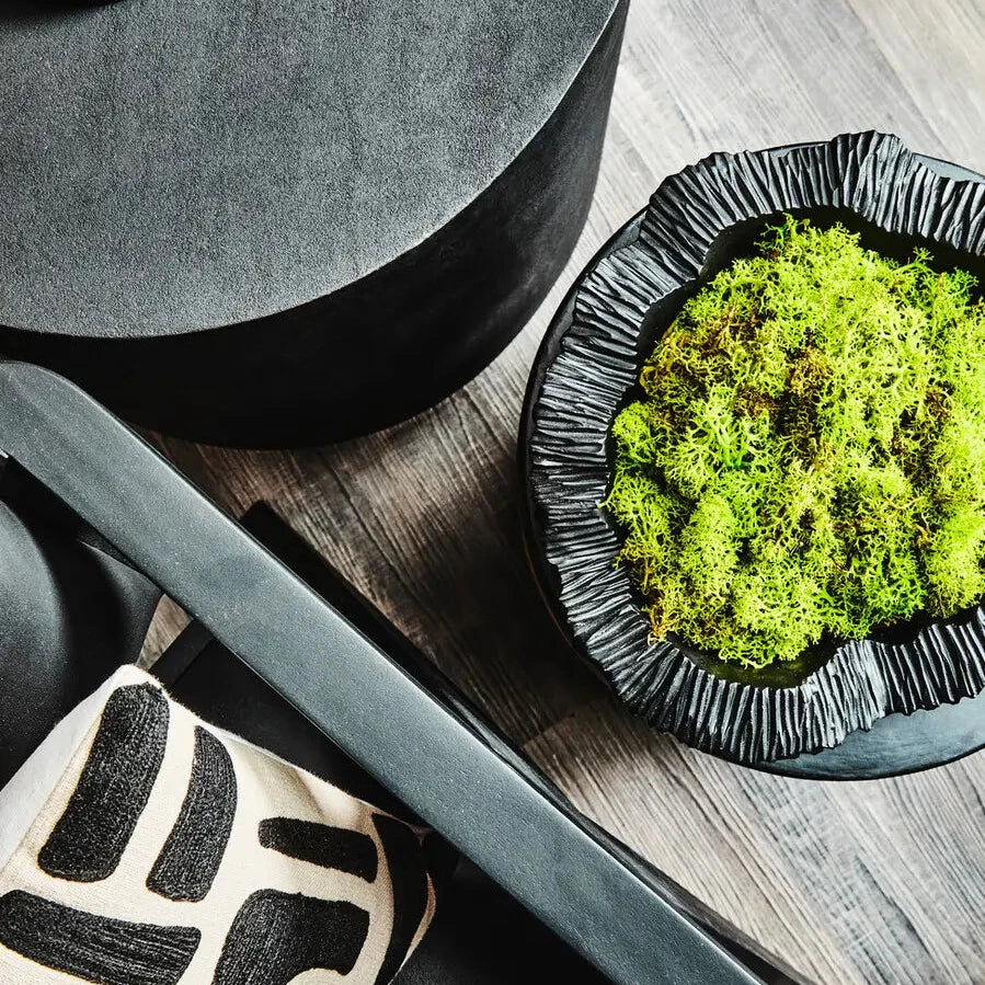 hamilton-black-ridged-bowl-with-green-natural-moss-at-albury-house-interiors