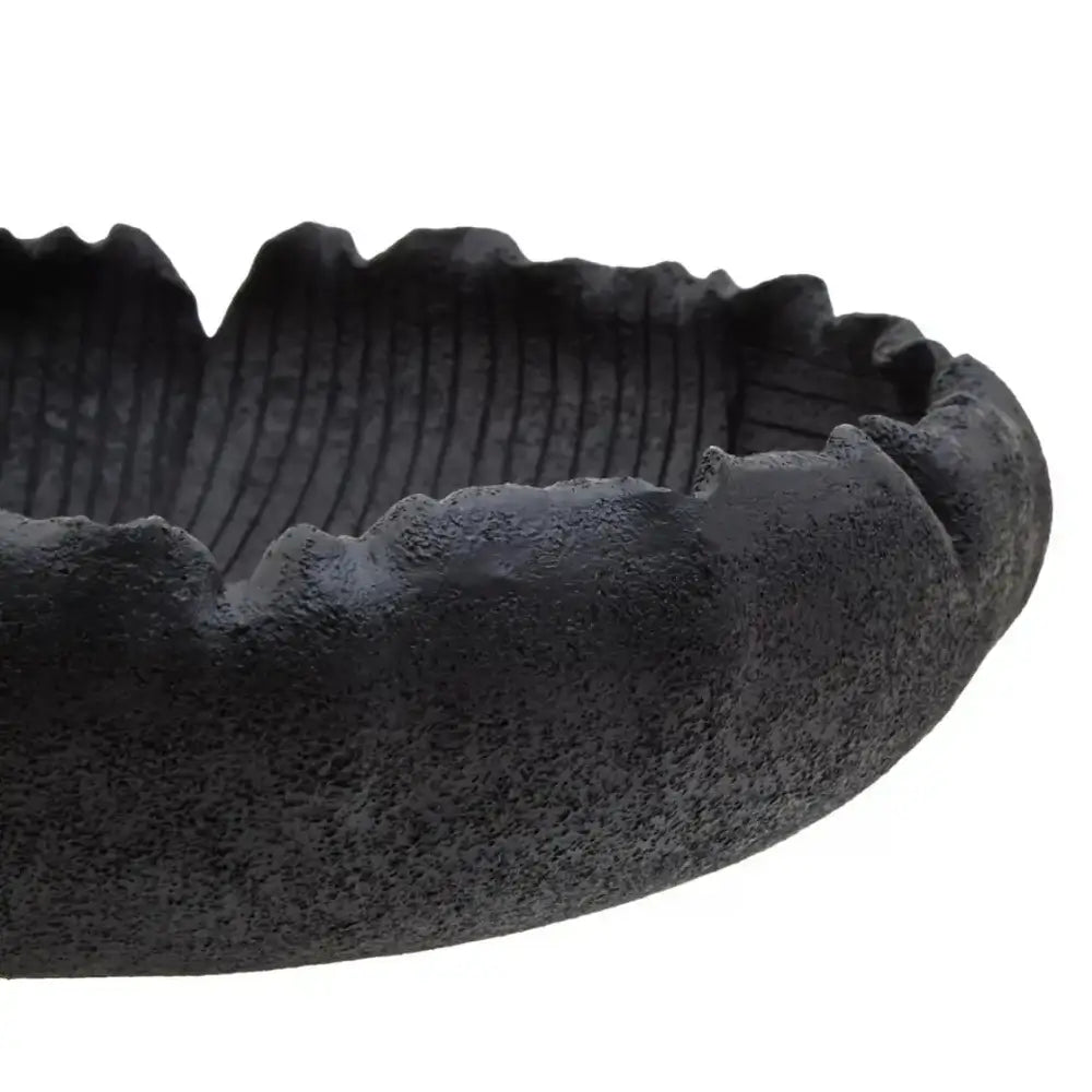 closeup-hamilton-flat-ridged-bowl-black-at-albury-house-interiors
