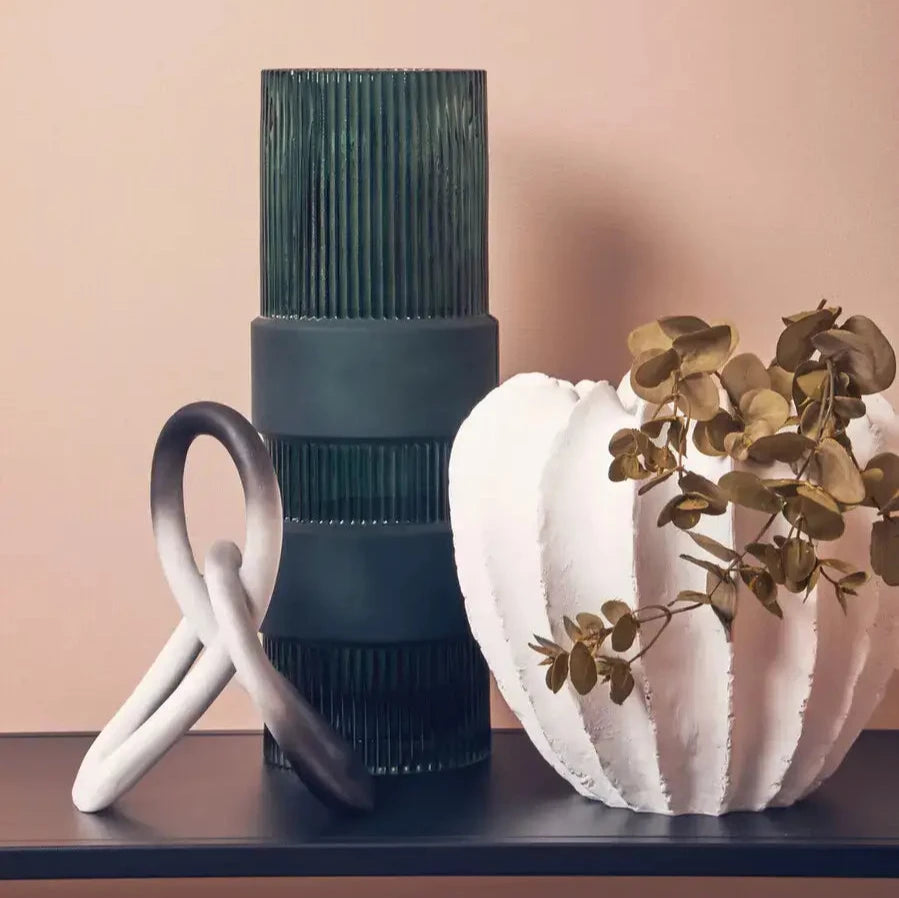 hamilton-white-ridged-tapered-vase-at-albury-house-interiors