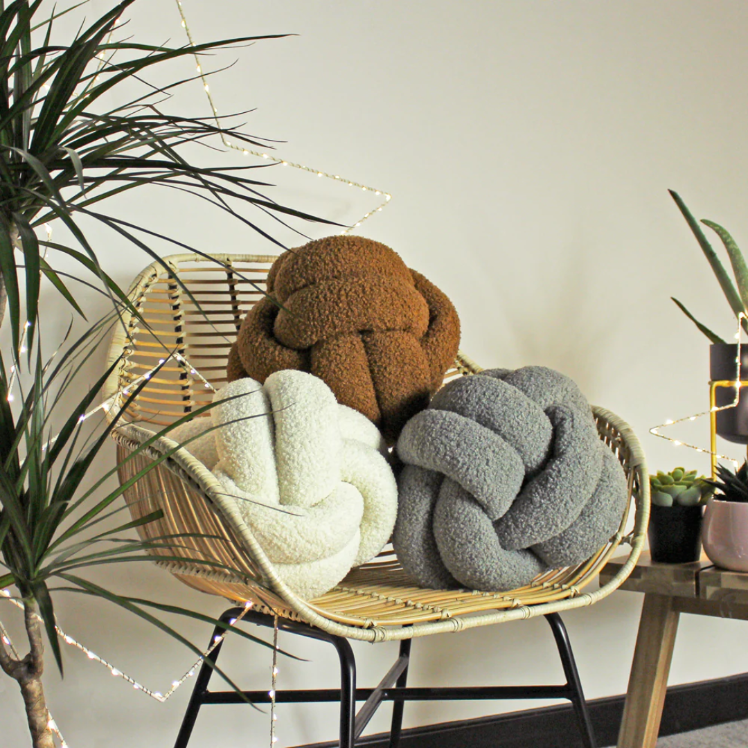 Knot Cushion - Grey