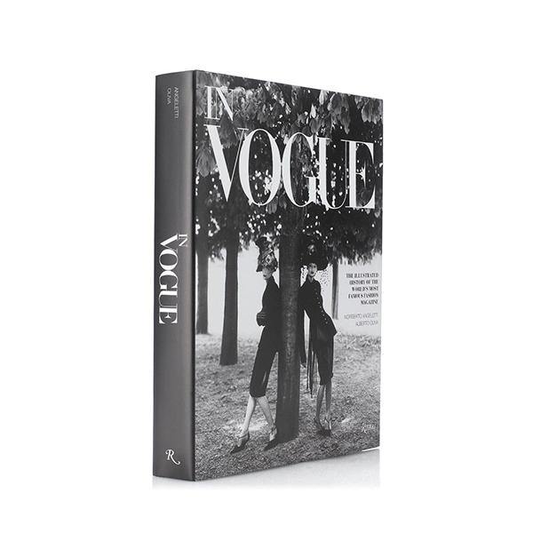 Vogue - An Illustrated History Book